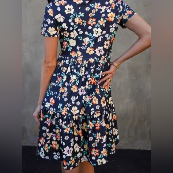 Floral A- line dress - Picture 2 of 3